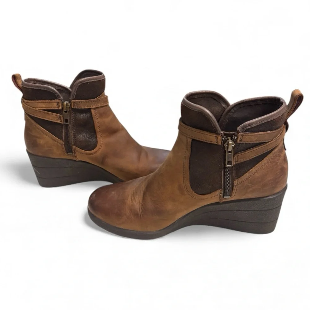 UGG stylish wedges